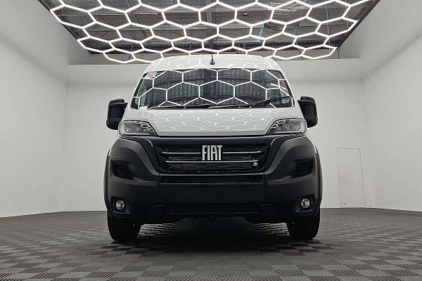 2025 Fiat Ducato Series 9 LWB Mid Roof image