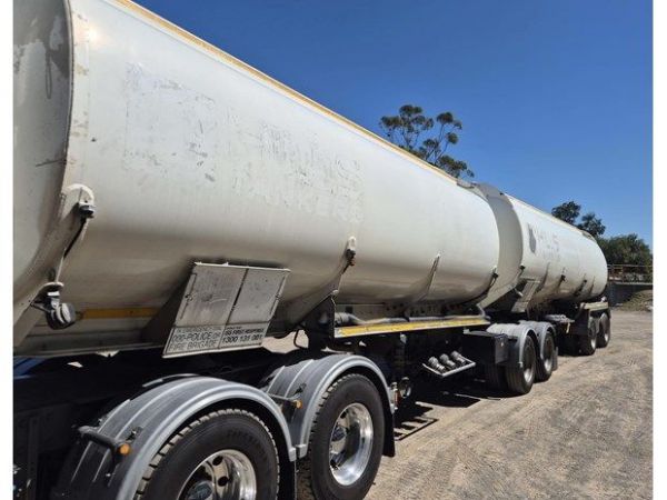 2003 HOLMWOOD 19 METRE ALUMINIUM EX FUEL TANKER image