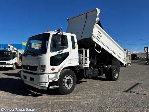 2017 MITSUBISHI FUSO FIGHTER 1627 Dump Truck image