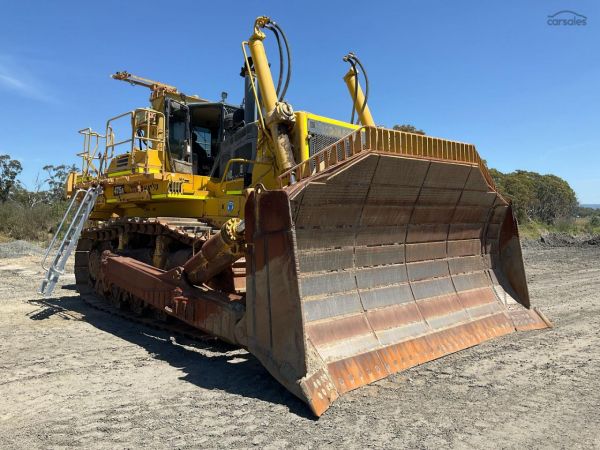 Komatsu D475A-5 image