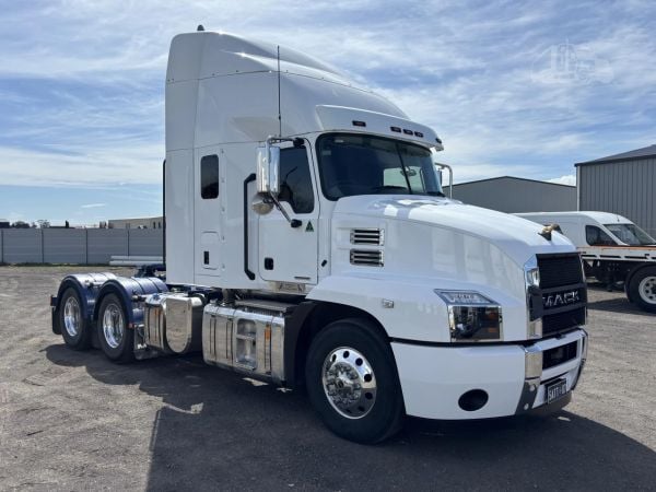 2022 MACK ANTHEM 64T image