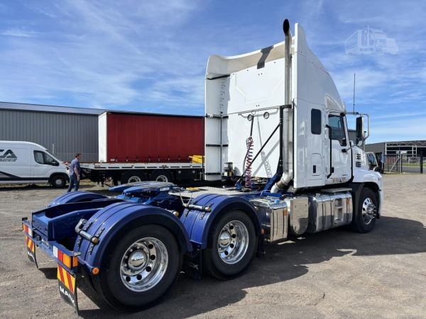 2022 MACK ANTHEM 64T image