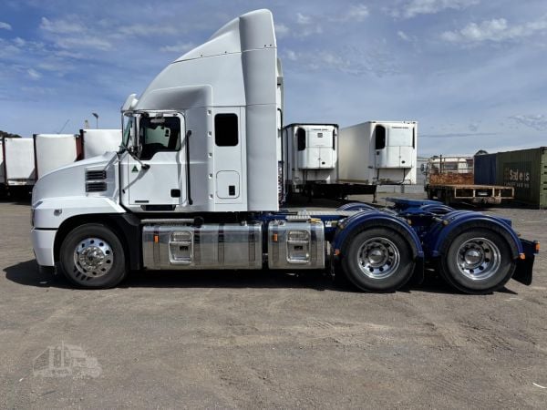 2022 MACK ANTHEM 64T image