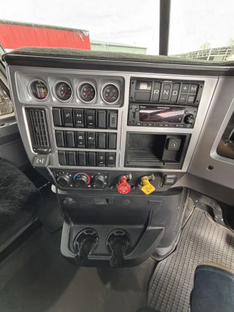 2022 MACK ANTHEM 64T image