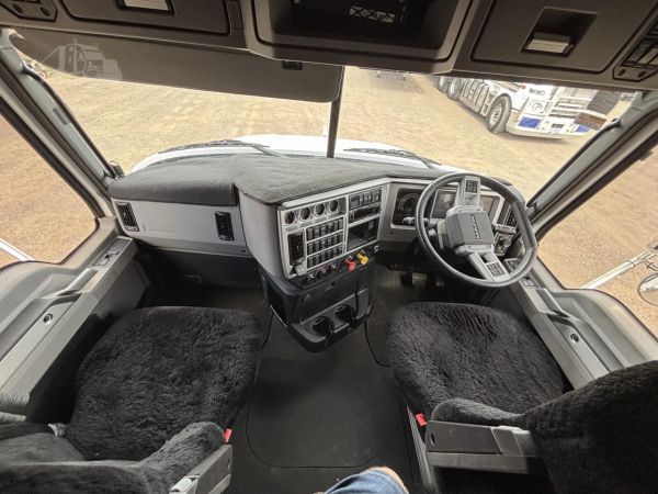 2022 MACK ANTHEM 64T image