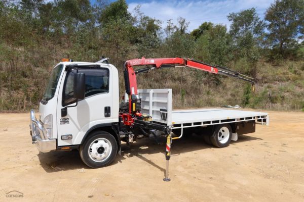 2014 Isuzu N Series NQR 450 Premium image