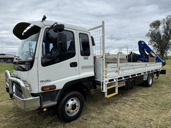 2006 ISUZU FRR550 Crane image