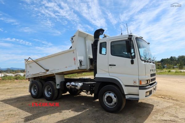 2010 Mitsubishi FV 6X4 FV51JK 6x4 image