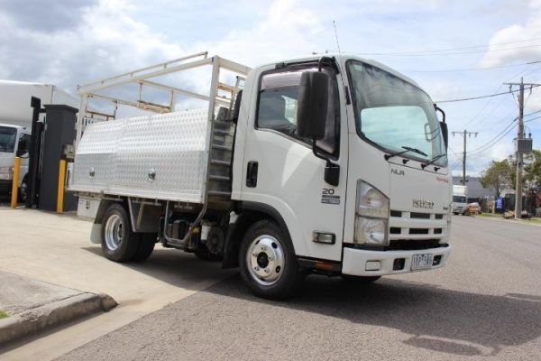 2014 Isuzu N Series NLR 200 image