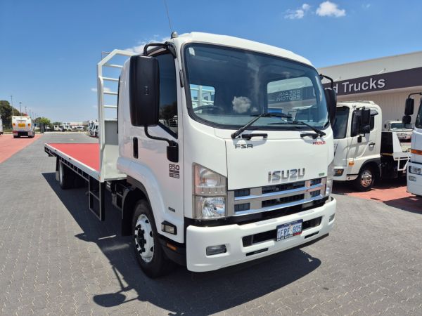2014 Isuzu FSR850 Tray AMT 8 Ton Tray image