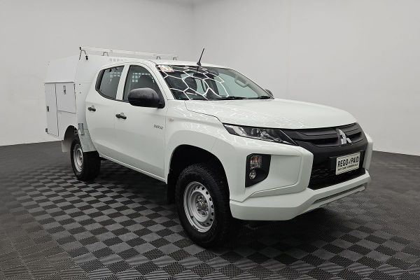 2019 Mitsubishi Triton GLS MR 4X4 image