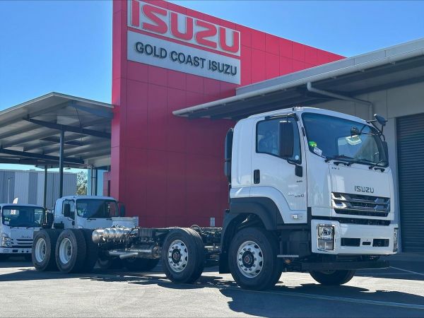 2025 Isuzu Fyj 300-350 Auto Xlwb - In Stock Now image