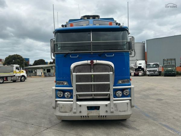 2016 Kenworth K200 Series Sleeper Cab image