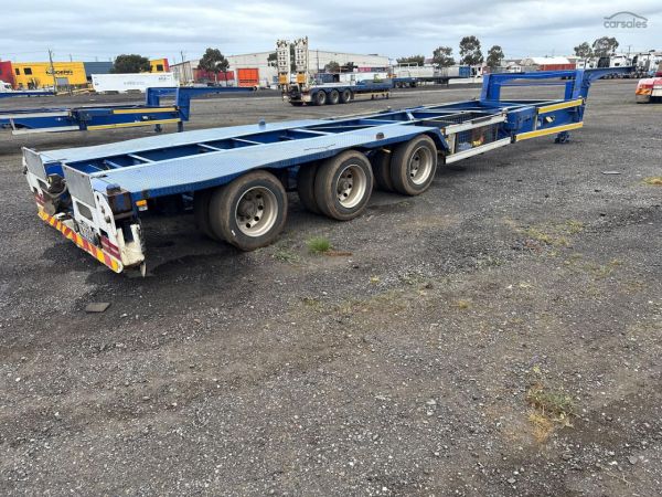2021 Maxitrans ST3-NSTCH Drop Deck Tri Axle Skel Trailer combination image