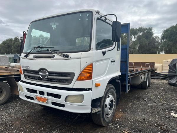 2003 HINO FL1J Flatbed image