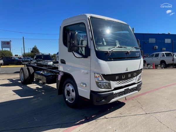 2025 Fuso CANTER 515 City Cab FE image