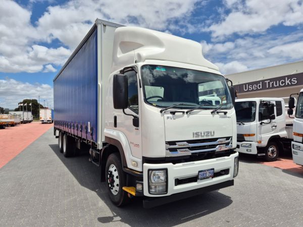 2022 Isuzu FVL 240-300 Curtainsider AUTO 14 Pallet Tautliner/Lift image