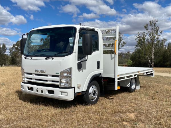 2012 ISUZU NNR C/CHAS NH 200 SHORT image