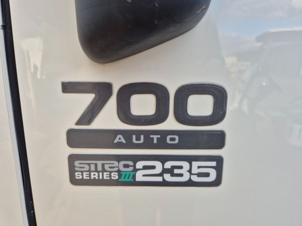 2015 Isuzu FSR700 Waste disposal 10cm3 Rear Loader Compactor image