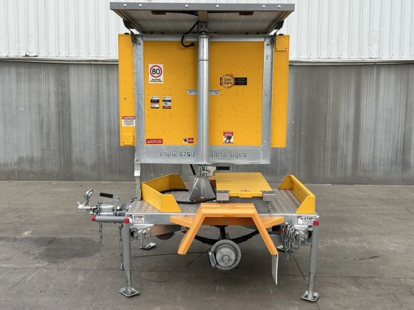 2024 Data Signs A Single Axle VMS Board Trailer **NO WHEELS** image