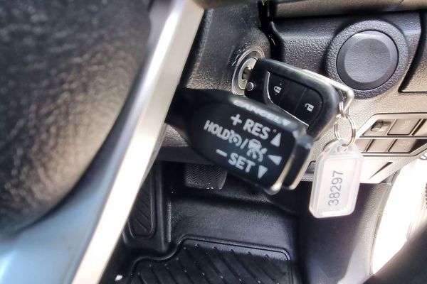 2021 Toyota Hilux SR GUN126R 4X4 image