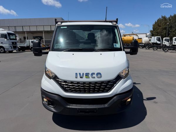 2021 Iveco Daily 50C 180 IN STOCK READY TO GO image