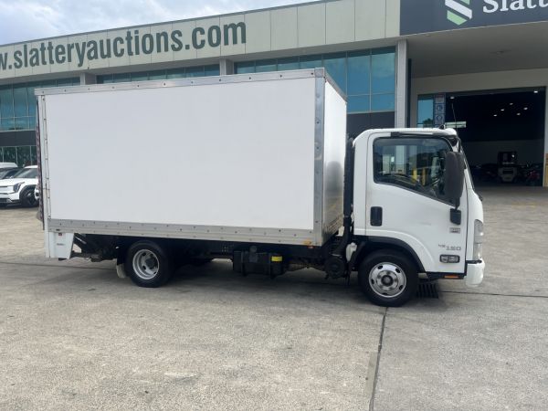 2017 Isuzu NNR 4x2 Pantech image