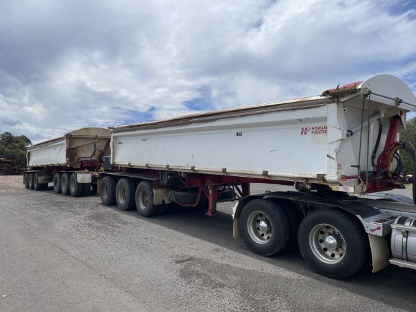 2012 Howard Porter Tri-Axle Side Tipper Set image