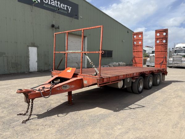 2017 FWR Tri-Axle Tag Trailer image