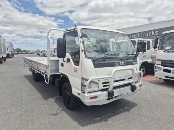 2006 Isuzu NPR400 Tray LWB 4 Ton Tray image