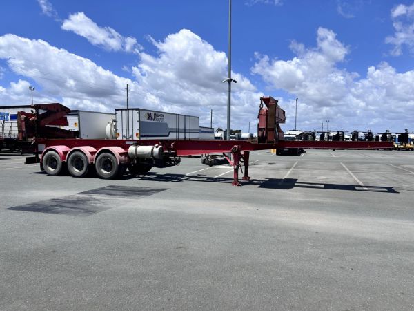 2004 Steelbro SBSS343F Tri-Axle Side Loader image