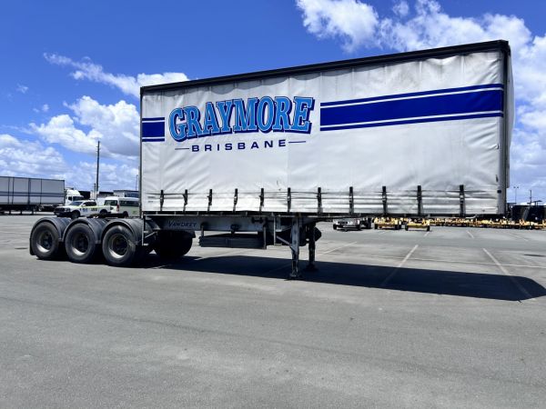 2018 Vawdrey VB S3 Tri-Axle Curtainsider image