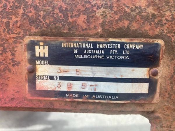 International 3/5 Wheeled Offset image