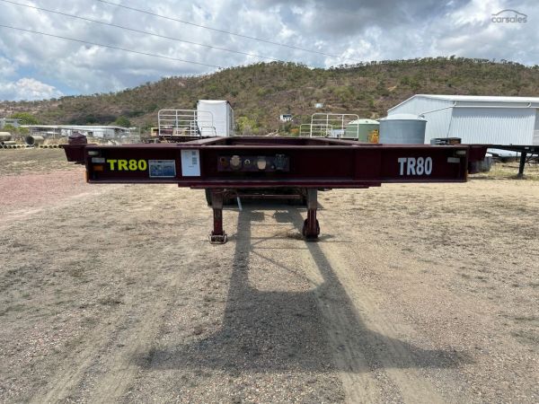 2017 Barker Heavy Duty Tri Axle image