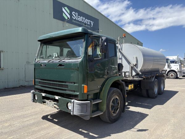 2004 Iveco Acco 2350G Acco 6x4 Water Truck image