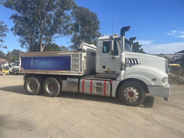 2011 Mack Trident 6x4 Auto Tipper image