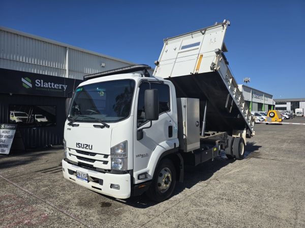 2020 Isuzu FRR 107 210 4x2 Tipper (Manual) (Ex Lease) image