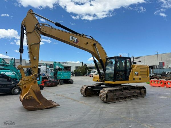 2023 Caterpillar 330GC image
