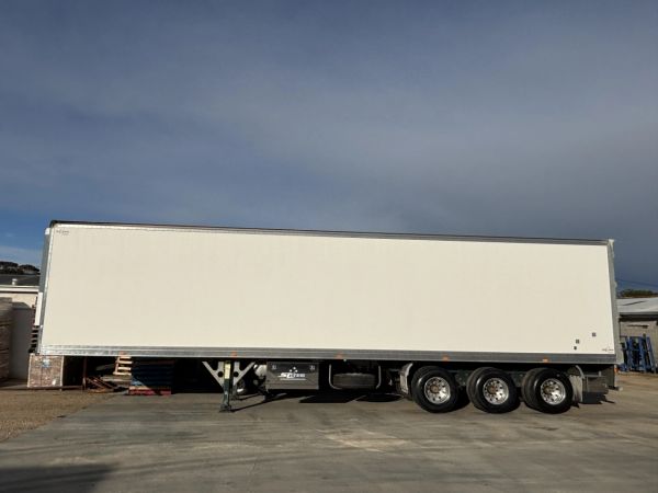 2013 Southern Cross 44ft Refrigerated Tri-Axle Trailer *Located Lakes Entrance, VIC* image
