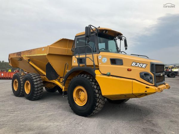 2014 Bell B30E image