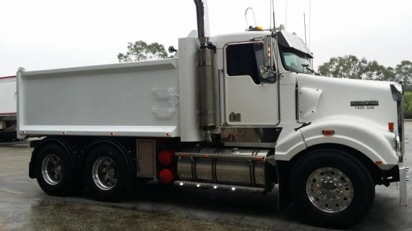 2025 GBB End Tipper Trailers image