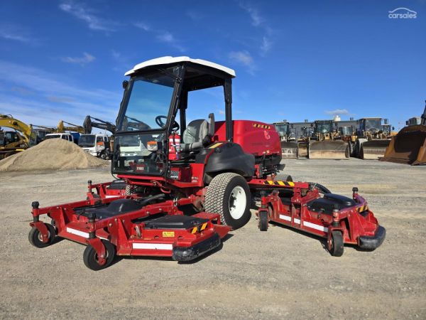 2021 Toro GROUNDSMASTER 5900 3 decks image