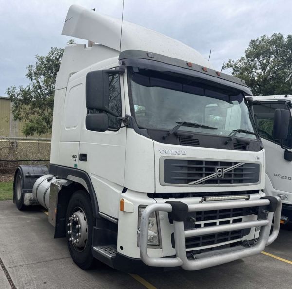 Volvo FM 480 4×2 Prime Mover image