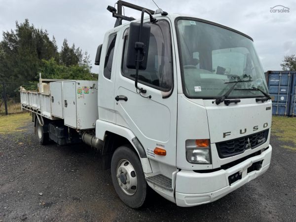 2013 Fuso Fighter 1024 image