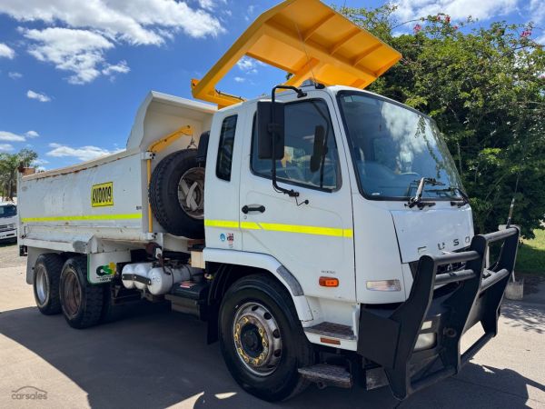 2013 Fuso Fighter 2427 image