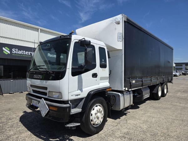 2004 Isuzu FVM 1400 Long 6x2 Curtainsider (22.5T GVM) (Eaton Manual) image