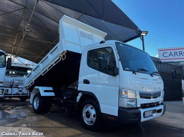 2022 MITSUBISHI FUSO CANTER 815 Dump Truck image