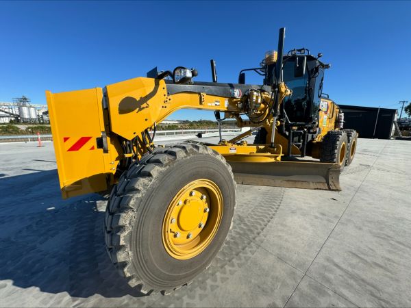 2024 Caterpillar 150 JOY3 AWD image