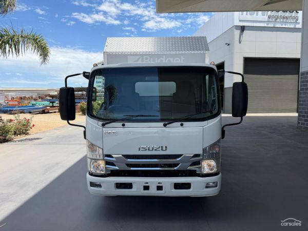 2019 Isuzu Npr 45 155 IN STOCK image