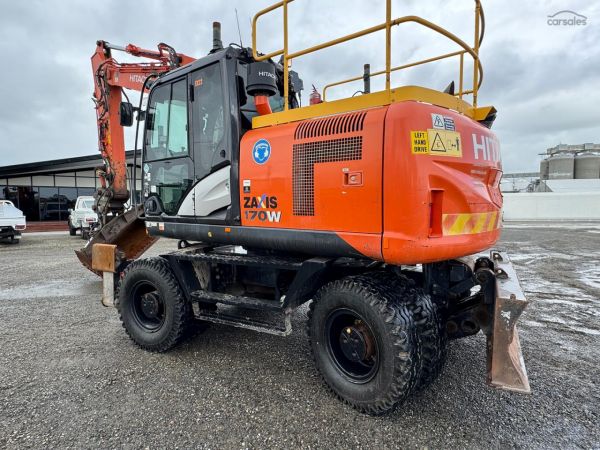 2019 Hitachi ZX170w-5B image